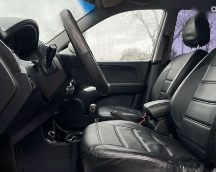 Киа Sportage, объемом двигателя 2 л и пробегом 265 тыс. км за 7600 $, фото 8 на Automoto.ua
