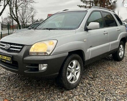 Киа Sportage, объемом двигателя 2 л и пробегом 265 тыс. км за 7600 $, фото 2 на Automoto.ua