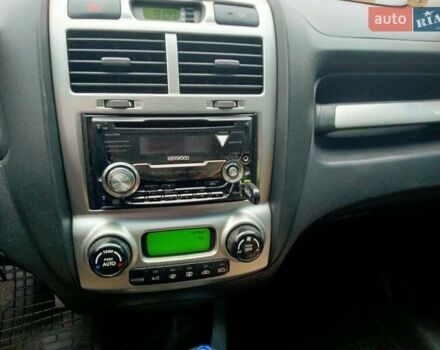 Киа Sportage, объемом двигателя 2 л и пробегом 159 тыс. км за 9100 $, фото 5 на Automoto.ua