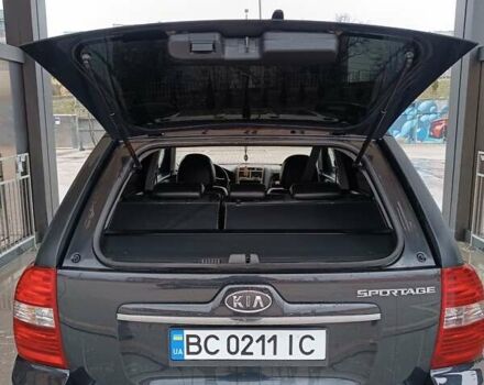 Киа Sportage, объемом двигателя 2 л и пробегом 224 тыс. км за 8500 $, фото 11 на Automoto.ua