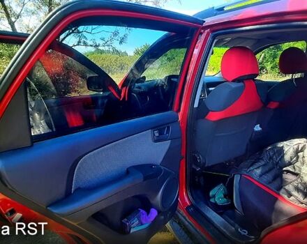 Киа Sportage, объемом двигателя 2 л и пробегом 108 тыс. км за 9999 $, фото 5 на Automoto.ua