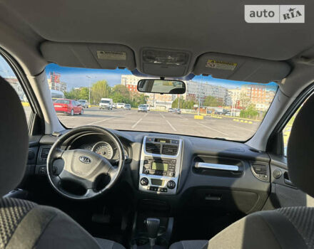 Кіа Sportage, об'ємом двигуна 1.99 л та пробігом 267 тис. км за 8250 $, фото 18 на Automoto.ua