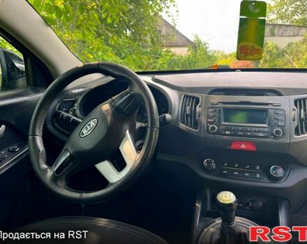 Кіа Sportage, об'ємом двигуна 2 л та пробігом 267 тис. км за 10200 $, фото 2 на Automoto.ua