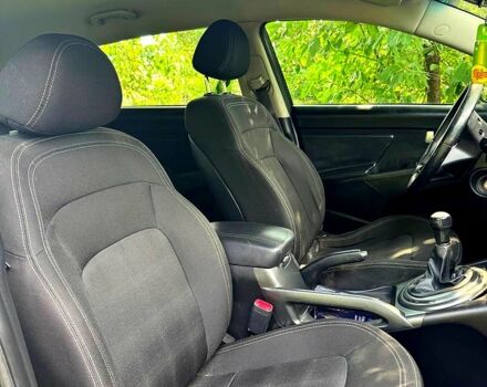 Кіа Sportage, об'ємом двигуна 2 л та пробігом 267 тис. км за 10200 $, фото 3 на Automoto.ua