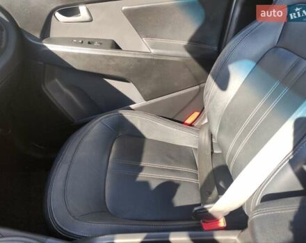 Киа Sportage, объемом двигателя 1.69 л и пробегом 204 тыс. км за 13000 $, фото 8 на Automoto.ua