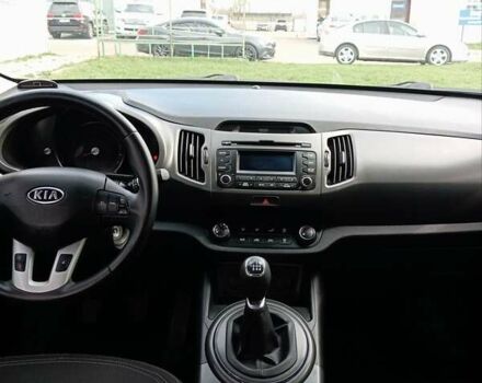 Киа Sportage, объемом двигателя 1.69 л и пробегом 217 тыс. км за 12700 $, фото 8 на Automoto.ua