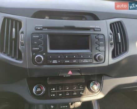 Киа Sportage, объемом двигателя 1.69 л и пробегом 204 тыс. км за 13000 $, фото 11 на Automoto.ua