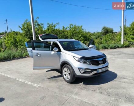 Кіа Sportage, об'ємом двигуна 2 л та пробігом 164 тис. км за 12500 $, фото 4 на Automoto.ua