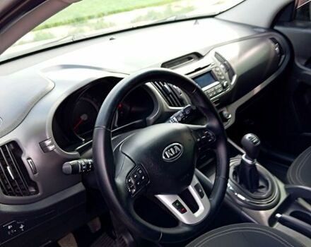 Киа Sportage, объемом двигателя 1.7 л и пробегом 217 тыс. км за 12700 $, фото 7 на Automoto.ua