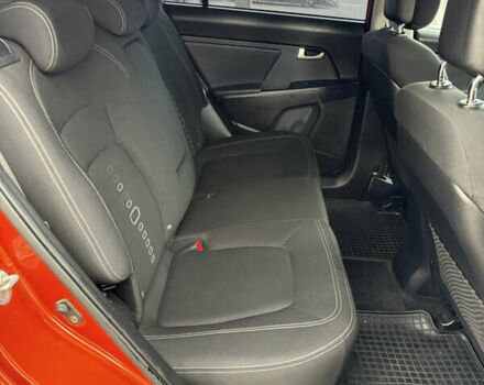 Киа Sportage, объемом двигателя 1.7 л и пробегом 245 тыс. км за 10500 $, фото 12 на Automoto.ua