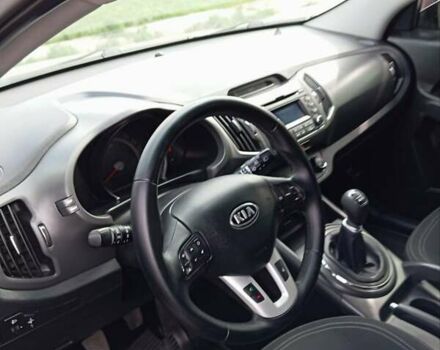 Киа Sportage, объемом двигателя 1.69 л и пробегом 217 тыс. км за 12700 $, фото 6 на Automoto.ua