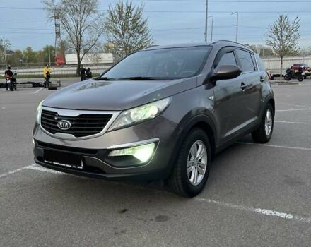 Кіа Sportage, об'ємом двигуна 2 л та пробігом 245 тис. км за 10999 $, фото 10 на Automoto.ua