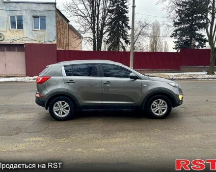 Кіа Sportage, об'ємом двигуна 2 л та пробігом 211 тис. км за 12000 $, фото 4 на Automoto.ua