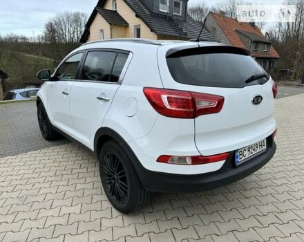 Киа Sportage, объемом двигателя 1.7 л и пробегом 194 тыс. км за 12500 $, фото 4 на Automoto.ua