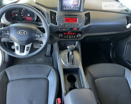 Киа Sportage, объемом двигателя 2 л и пробегом 136 тыс. км за 13000 $, фото 7 на Automoto.ua