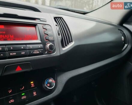 Кіа Sportage, об'ємом двигуна 1.69 л та пробігом 175 тис. км за 12300 $, фото 132 на Automoto.ua