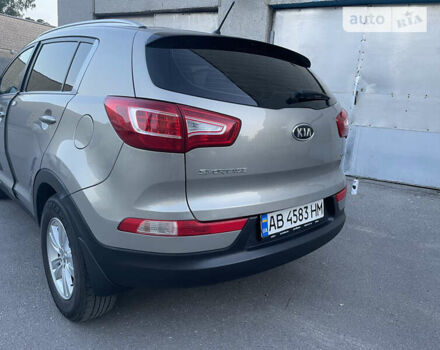 Киа Sportage, объемом двигателя 1.7 л и пробегом 141 тыс. км за 13950 $, фото 4 на Automoto.ua