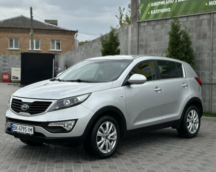 Киа Sportage, объемом двигателя 1.7 л и пробегом 214 тыс. км за 11950 $, фото 4 на Automoto.ua