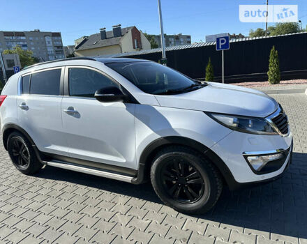 Киа Sportage, объемом двигателя 1.7 л и пробегом 202 тыс. км за 12900 $, фото 8 на Automoto.ua