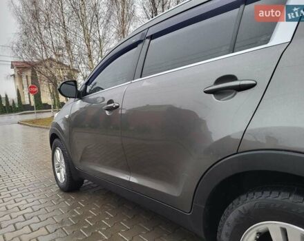 Кіа Sportage, об'ємом двигуна 1.69 л та пробігом 175 тис. км за 12300 $, фото 38 на Automoto.ua