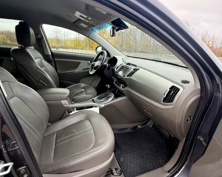 Кіа Sportage, об'ємом двигуна 2 л та пробігом 192 тис. км за 14000 $, фото 5 на Automoto.ua