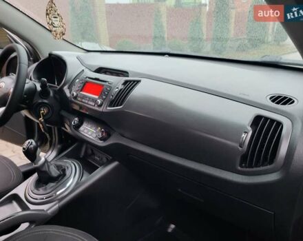 Кіа Sportage, об'ємом двигуна 1.69 л та пробігом 175 тис. км за 12300 $, фото 90 на Automoto.ua