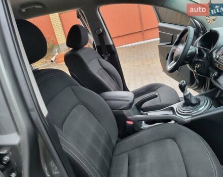 Кіа Sportage, об'ємом двигуна 1.69 л та пробігом 175 тис. км за 12300 $, фото 93 на Automoto.ua