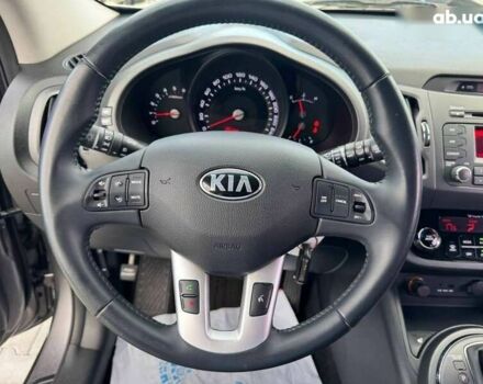 Кіа Sportage, об'ємом двигуна 2 л та пробігом 213 тис. км за 13500 $, фото 12 на Automoto.ua