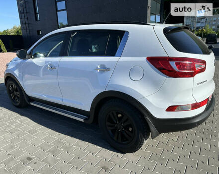 Киа Sportage, объемом двигателя 1.7 л и пробегом 202 тыс. км за 12900 $, фото 4 на Automoto.ua