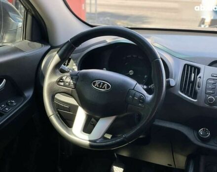 Киа Sportage, объемом двигателя 1.7 л и пробегом 255 тыс. км за 12300 $, фото 13 на Automoto.ua
