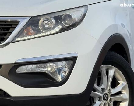 Киа Sportage, объемом двигателя 0 л и пробегом 161 тыс. км за 10900 $, фото 2 на Automoto.ua