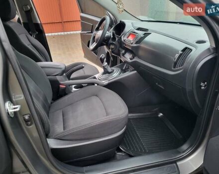 Кіа Sportage, об'ємом двигуна 1.69 л та пробігом 175 тис. км за 12300 $, фото 94 на Automoto.ua