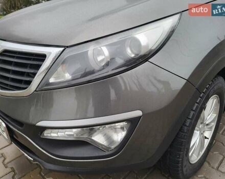Кіа Sportage, об'ємом двигуна 1.69 л та пробігом 175 тис. км за 12300 $, фото 54 на Automoto.ua