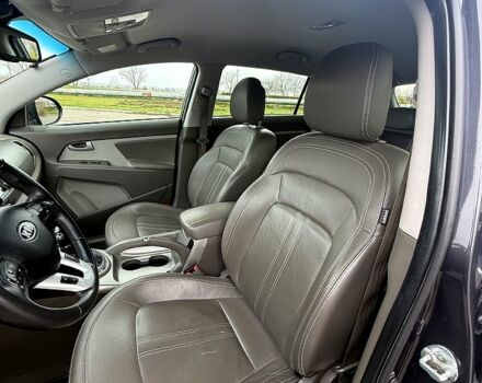 Кіа Sportage, об'ємом двигуна 2 л та пробігом 192 тис. км за 14000 $, фото 9 на Automoto.ua