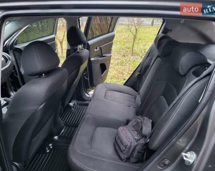 Кіа Sportage, об'ємом двигуна 1.69 л та пробігом 175 тис. км за 12300 $, фото 115 на Automoto.ua