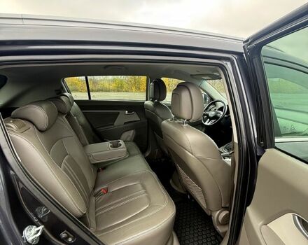 Кіа Sportage, об'ємом двигуна 2 л та пробігом 192 тис. км за 14000 $, фото 6 на Automoto.ua