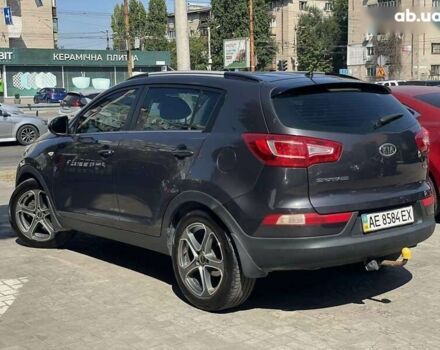 Киа Sportage, объемом двигателя 1.7 л и пробегом 255 тыс. км за 12300 $, фото 5 на Automoto.ua