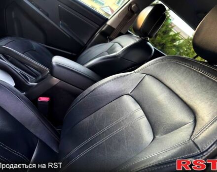 Кіа Sportage, об'ємом двигуна 2 л та пробігом 137 тис. км за 11650 $, фото 5 на Automoto.ua