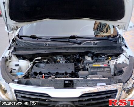 Кіа Sportage, об'ємом двигуна 2 л та пробігом 182 тис. км за 12900 $, фото 13 на Automoto.ua