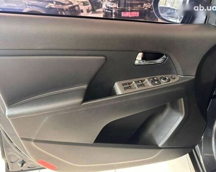 Киа Sportage, объемом двигателя 2 л и пробегом 132 тыс. км за 15500 $, фото 10 на Automoto.ua