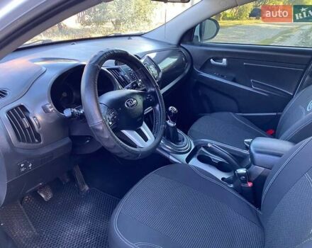 Киа Sportage, объемом двигателя 1.69 л и пробегом 185 тыс. км за 11850 $, фото 4 на Automoto.ua