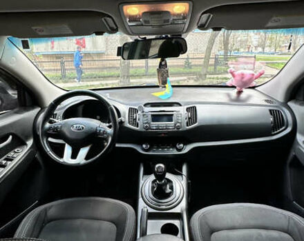 Киа Sportage, объемом двигателя 1.7 л и пробегом 111 тыс. км за 13000 $, фото 11 на Automoto.ua