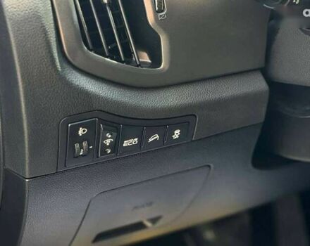 Киа Sportage, объемом двигателя 2 л и пробегом 127 тыс. км за 15800 $, фото 12 на Automoto.ua