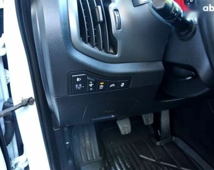 Киа Sportage, объемом двигателя 1.7 л и пробегом 184 тыс. км за 11600 $, фото 19 на Automoto.ua