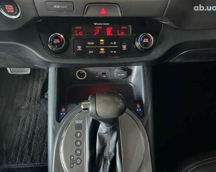 Кіа Sportage, об'ємом двигуна 2 л та пробігом 194 тис. км за 14500 $, фото 15 на Automoto.ua