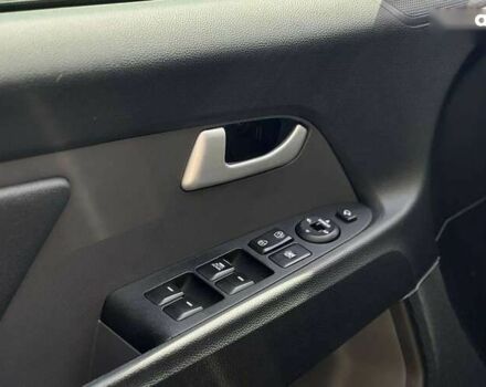 Киа Sportage, объемом двигателя 2 л и пробегом 127 тыс. км за 15800 $, фото 8 на Automoto.ua