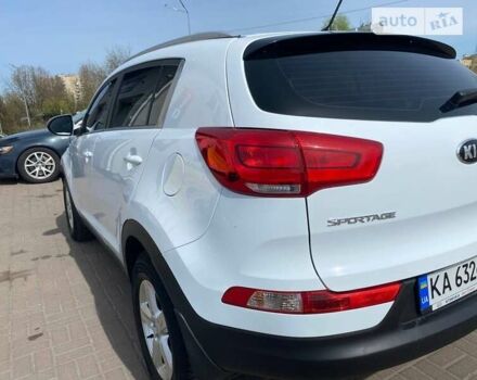 Кіа Sportage, об'ємом двигуна 1.69 л та пробігом 202 тис. км за 15000 $, фото 5 на Automoto.ua