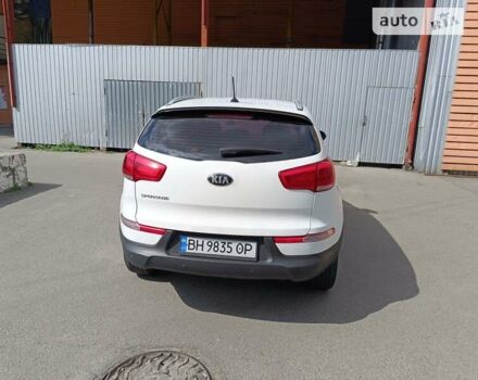 Киа Sportage, объемом двигателя 2 л и пробегом 165 тыс. км за 14800 $, фото 3 на Automoto.ua