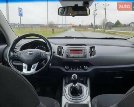 Киа Sportage, объемом двигателя 1.7 л и пробегом 190 тыс. км за 11500 $, фото 8 на Automoto.ua