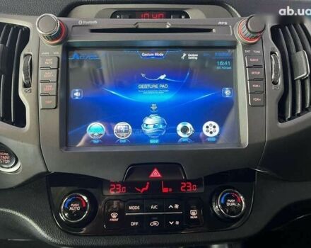 Кіа Sportage, об'ємом двигуна 2 л та пробігом 135 тис. км за 15300 $, фото 13 на Automoto.ua